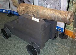 [photo, Deck cannon made by Principio Iron Furnace (Cecil County), Havre de Grace Decoy Museum, 215 Giles St., Havre de Grace, Maryland]